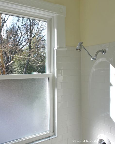 Solution to the large window IN the shower... Simple DIY cover! Bathroom Windows In Shower, Bathroom Window Privacy, Bathroom Window Coverings, Window In Shower, Bathroom Window, Large Window, Bad Inspiration, Bathroom Windows, Upstairs Bathrooms