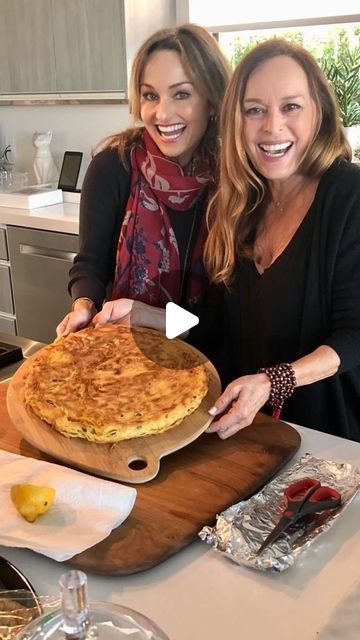 Giadzy on Instagram: "This Pasta Pizza was one of Giada’s favorite growing up, and it’s one of @veronicadelaurentiis ’ specialties to this day! Use virtually any leftover pasta to create this dish, and you can customize it by throwing in whatever cheese or veggies you might have on hand.

Tap the link in our bio for our Pizza di Spaghetti #recipe!

#giadadelaurentiis #giadzy #italy #italianfood #italiancooking #pasta #pastarecipe #spaghetti #pizza" Nonnas Recipes, Pizza Spaghetti, Spaghetti Pizza, Fried Pasta, Giada Recipes, Meat Lovers Pizza, Recipes Pizza, Friday Dinner, Generation To Generation