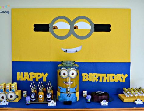 The Minions Party Minions Birthday Party, Minion Photos, Peanuts Birthday, Minions Birthday, Minion Halloween, Minions Party, Minion Theme, Hunting Baby, Minion Birthday Party