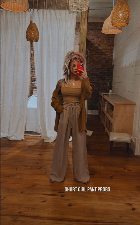 Cozy Hippie Outfit, Lazy Boho Outfit, Boho Thanksgiving Outfit, Ally Nicole, Ally Nicole Outfits, Hair Dresser Outfits, Hair Stylist Outfit, Hippie Chic Outfits, Boho Chic Outfits