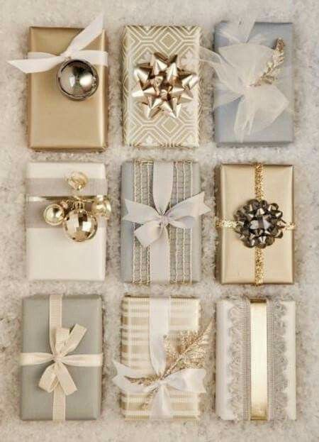 Cute Gift Wrapping Ideas, Christmas Ideas For Boyfriend, Wrapping Inspiration, Xmas Gift Wrap, Christmas Decorations Apartment, Chic Christmas Gifts, Wrapped Gifts, Gift Wrapping Techniques, Creative Gift Wraps