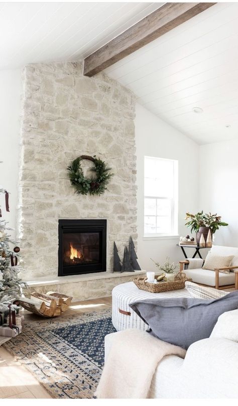 Mcgee Fireplace, Studio Mcgee Fireplace, Stone Fireplace Makeover, Holiday Fireplace, Rock Fireplaces, Living Comedor, Fireplace Remodel, Christmas Fireplace, Hearth And Home