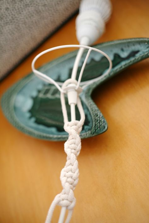 Macrame Pendant Lamp Cord DIY – SUBURBAN * POP Macrame Light, Old Wicker, Macrame Lamp, Ikea Lamp, Macrame Pendant, Crochet Blanket Designs, Cord Cover, Lamp Cord, Had Enough