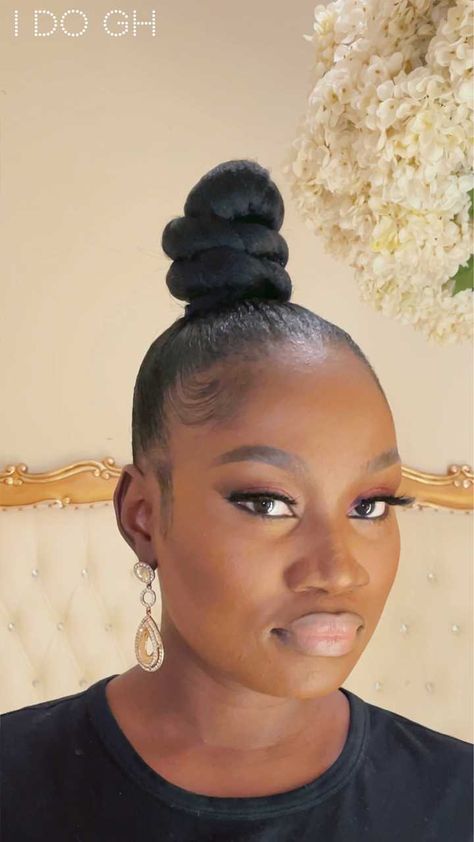 Blonde Top Knot Bun Black Women, Updo Knot Bun, High Twisted Bun Top Knot, Twisted Top Knot Bun, Top Knot Braid Bun, High Bun Wedding Hair Black Women, Top Knot Ponytail Black Women, Top Knot Bun Braiding Hair, Smooth Bun Updo