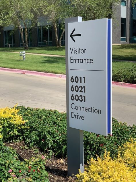 Experiential Graphics in Office / Corporate Developments: Las Colinas Connection Drive_Site Vehicular Directional Sign VDS Vehicular Directional Signage, Outdoor Directional Signage, Parking Sign Design, Direction Signage, Directional Signs Design, Monument Signage, Experiential Graphics, Hospital Signage, Road Signage