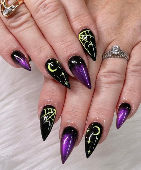 17. Neon Spider Webs and Purple Nights Purple And Green Halloween Nails, Purple Green Nails, Purple Halloween Nail Designs, Purple And Black Background, Acrylic Halloween Nails, Black And Purple Halloween, Purple Halloween Nails, Nail Shapes Square, Elegant Touch Nails