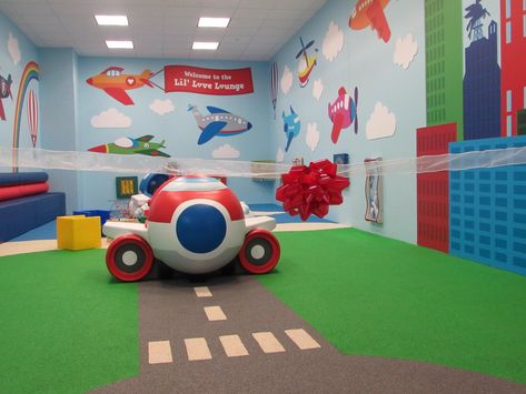 Lil love lounge it is a kids play area at Love Field Airport ❤️✈️ Airport Theme, Kids Church Rooms, Play Ground, School Interior, Kids Zone, Kids Area, Kids Play Area, Kids Church, At The Airport