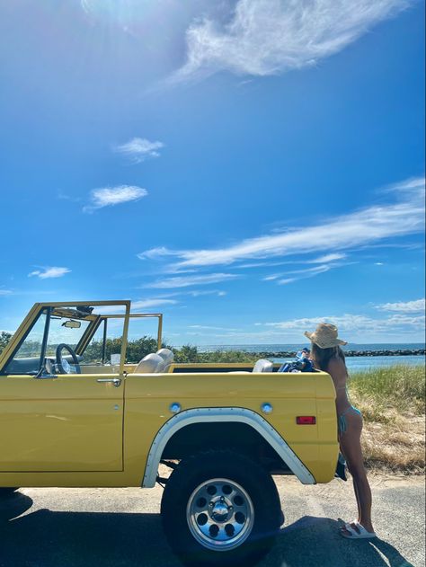 Yellow Truck Aesthetic, Summer Cars Aesthetic, Beach Cars Aesthetic, Ford Bronco Beach Aesthetic, Costal Cowboy Aesthetic, Cowgirl Beach Aesthetic, Country Beach Aesthetic, Beachy Cowgirl Aesthetic, Yellow Beach Aesthetic