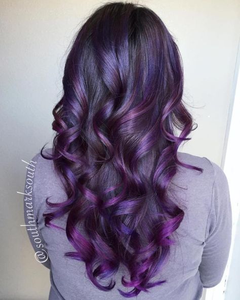 Curled Black With Purple Balayage Hair Tiger Eye Hair, Grey Balayage, Purple Balayage, Underlights Hair, Dark Purple Hair, Lilac Colour, Ombre Highlights, Balayage Hair Dark, Aesthetic Purple