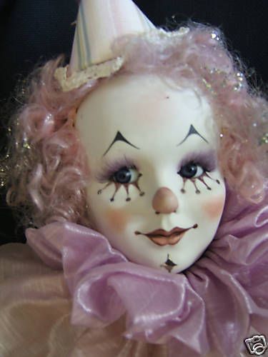 Pierrot Costume, Cute Clown Makeup, Clown Paintings, Pierrot Clown, Circus Aesthetic, Vampire Bride, Candy Man, Fest Outfits, Cute Clown