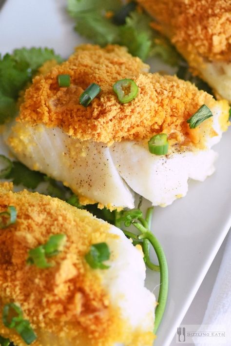 Goldfish® Cracker Crusted Baked Cod is a unique dinner idea that can be made quickly and produces a delicious baked cod dinner. Cod Dinner, Veg Dinner Recipes, Baked Cod Recipes, Cod Recipe, Unique Dinner, Recipes Yummy, Cod Recipes, Recipes Indian, Rotisserie Chicken Recipes