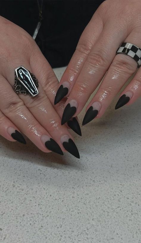 Black Hearts Nail Design, Pointy Black Nails Design, Goth Stiletto Nails Designs, Dark February Nails, Black Heart French Tip Nails, Black Heart Tip Nails, Goth Engagement Nails, Goth Heart Nails, Valentines Day Nails Pointy