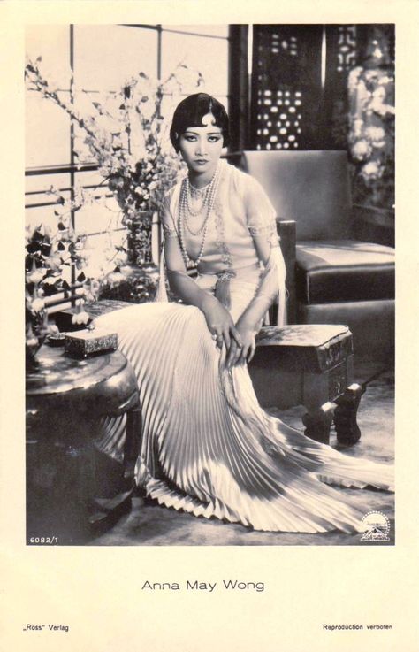 Anna May Wong, 1930s Anna May Wong, Anna May, Old Shanghai, The 20s, Actrices Hollywood, Silent Movie, Anything Goes, Silent Film, Old Hollywood Glamour