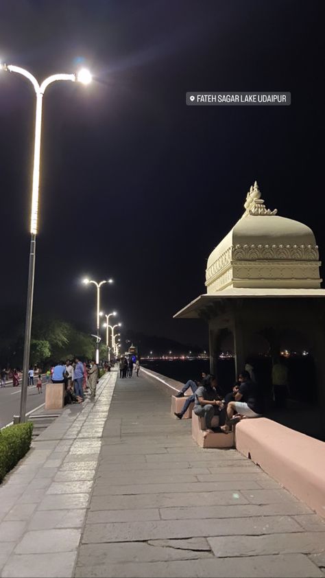 Dussehra Wallpapers, City Palace Udaipur, Best Cb, Beautiful Moon Pictures, Agra Fort, Clever Captions For Instagram, Instagram Captions For Friends, Best Snapchat, Kids Rooms Diy