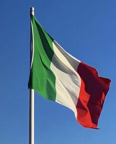 Italian Flag Aesthetic, Italy Flag Aesthetic, Trapani Sicily, Argentinian Flag, Future Vision, Italy Flag, Living In Italy, Italian Flag, Italy Aesthetic