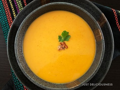 Lentil Carrot Soup, Red Lentil Soup, Carrot Soup, Fall Soups, Rich In Protein, Red Lentil, Lentil Soup, Crusty Bread, Indian Dishes