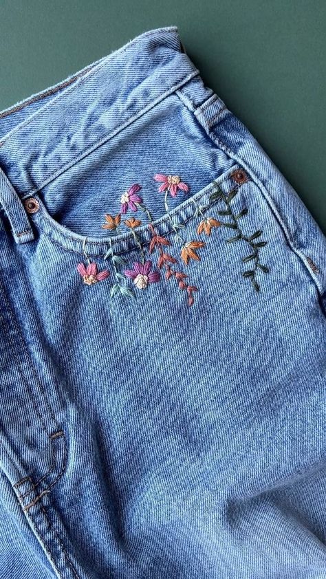 Embroidered Hats Ideas, Embroidery Jeans Diy, Embroidery Things, Hats Ideas, Leaves Embroidery, Thread Crafts, Clothing Embroidery, Denim Embroidery, Stitching Ideas