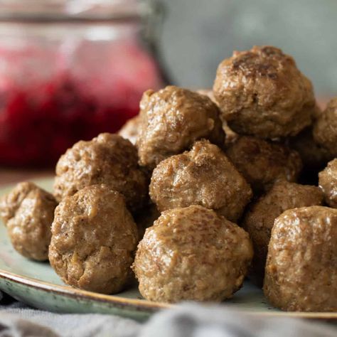 Meatballs Without Eggs, Turkey Meatballs Without Breadcrumbs, Meatballs Without Breadcrumbs, Beef Fried Rice, Healthy Ground Beef, How To Make Meatballs, Spiced Beef, Beef Empanadas, Ground Beef Recipes Healthy