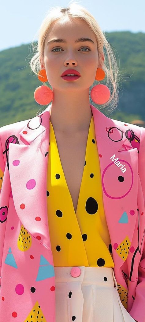 Bright And Bold Outfits, Funky Dresses Fashion, Bright Fashion Aesthetic, Maximalist Photoshoot, Clothes Photoshoot Ideas, Styling Colors, Maximalist Outfits, Female Ceo, Bold Outfits