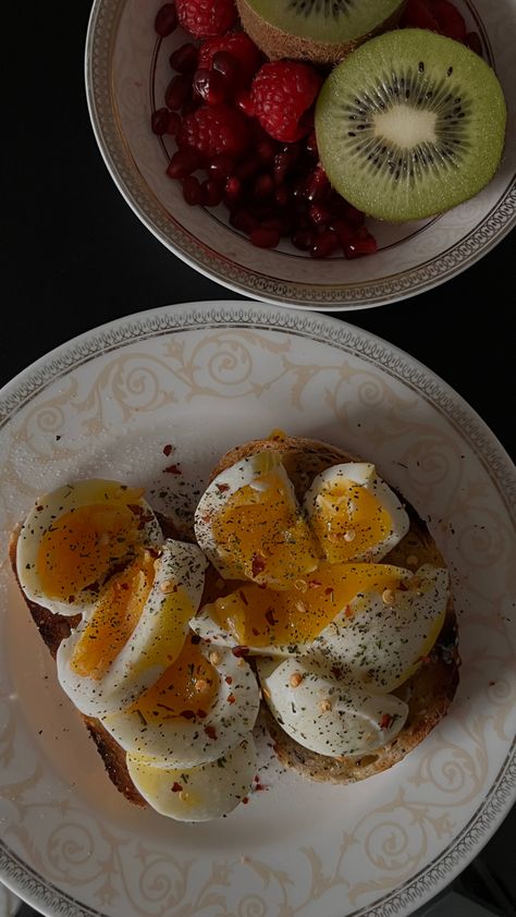 Soft-boiled eggs on seeded sourdough bread and a side of fruits Sourdough And Eggs, Eggs And Sourdough Bread, Soft Boiled Eggs, Sourdough Bread, Boiled Eggs, Cooking And Baking, Sandwiches, Egg, Bread