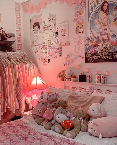 Small Room Layout Ideas, Sanrio Bedroom, Sanrio Room, Hello Kitty Room Decor, Diy Girls Bedroom, Cosy Room, Dekorasi Kamar Tidur, Pinterest Room Decor, Room Deco