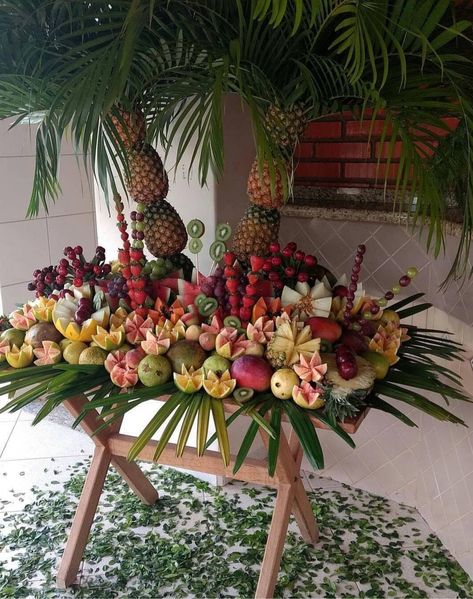 Tropical Fruit And Flower Arrangement, Fruit Tray Designs, Fruit Tables, Havana Nights Party Theme, Fruit Bouquet Ideas, Tropical Cupcakes, Tropical Theme Party, Tropical Floral Arrangements, Hotel Flowers