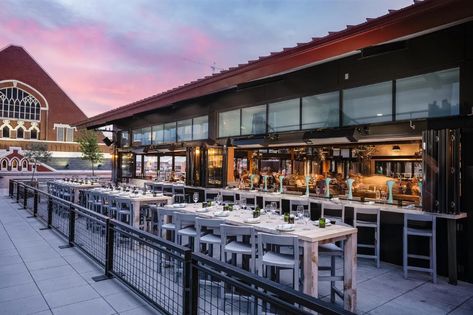 Nashville Is Having a Full-Out Wine Bar Moment - Eater Nashville French Wine Bar, Pizza Pairings, Dipping Pool, Best Rooftop Bars, East Nashville, Rooftop Bars, Victorian Mansions, Wine Country California, French Restaurants