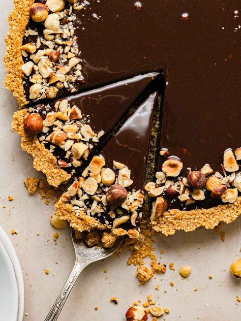 Nutella Tart, Nutella Pie, Nutella Ganache, Tart Baking, Mini Tart, Winter Desserts, Nutella Recipes, Chocolate Nutella, Hazelnut Spread