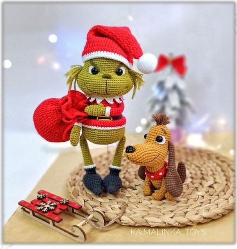 Patricia Cruz | VK Christmas Crochet Pattern, The Grinch Stole Christmas, Crochet Amigurumi Free Patterns, Crochet Amigurumi Free, Grinch Stole Christmas, Toys Crochet, Toy Pattern, The Grinch, Crochet Toy