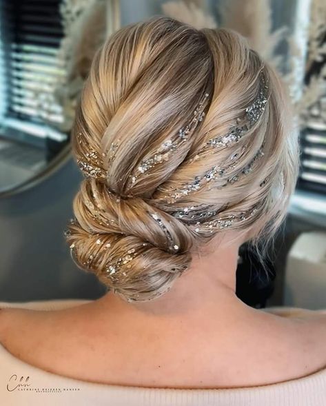 Bridesmaid Updos, Side Swept Updo, Sweet 16 Hairstyles, Crown Braid Updo, Half Up Curls, Cute Wedding Hairstyles, Sparkly Hair Accessories, Bridesmaid Updo, Hair To One Side