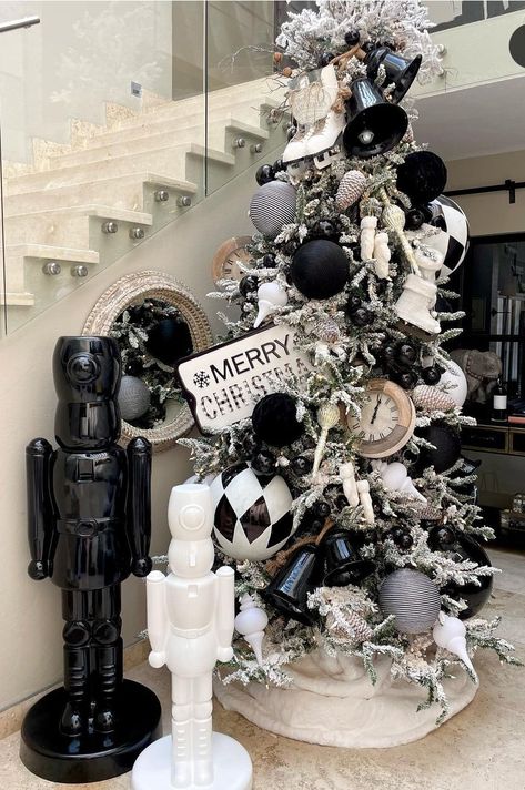 Black And Silver Christmas Tree Decor, Black And White Striped Christmas Tree, Raiders Christmas Tree Ideas, Black On Black Christmas Tree, Brown Theme Christmas Tree, Black Ribbon Christmas Tree, Modern Black Christmas Tree, Black And Green Christmas Tree, Black And White Christmas Tree Ideas