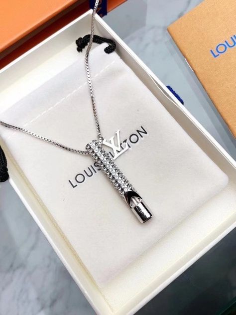 Louis Vuitton Necklace, Jewelry Silver, Necklace Jewelry, Arrow Necklace, Paper Bag, Silver Jewelry, Silver Necklace, Jewelry Necklaces, Louis Vuitton