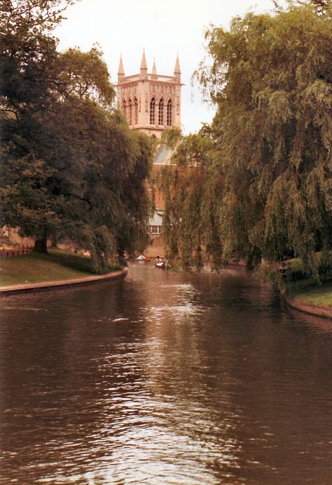 St Johns Cambridge, Cambridge Study Aesthetic, Academic Romanticism, Egon Lab, Cambridge Aesthetic, Identity Moodboard, Autumn Academia, Revision Motivation, Yale Law