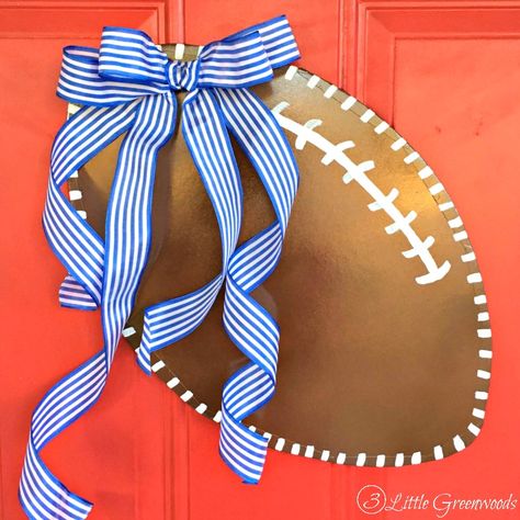 Cheer your favorite Team with a custom made DIY Door Hanger! Easy tutorial for How to Make a Football Door Hanger! Such inexpensive door decor! // 3 Little Greenwoods College Wreaths, Football Door Hangers, Wooden Creations, Burlap Wall, Football Diy, Football Crafts, Hanger Ideas, School Door Decorations, Burlap Door Hanger