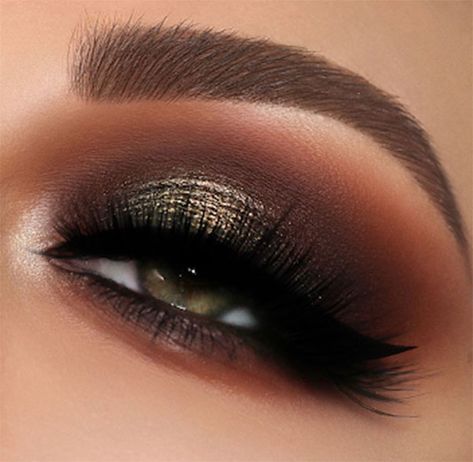 Pat McGrath Midnight Sun Palette by #AlexandraAnele, #EyesByAlexandra, #PatMcGrath, #PatMcGrathLabs Sun Palette, Alexandra Anele, Smoky Eye Tutorial, Theatre Makeup, High Fashion Makeup, Smoky Eyes, Fairy Makeup, Mermaid Makeup, Fantasy Hair