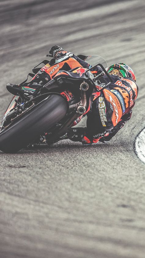 Brad Binder Red Bull KTM - MotoGP Wallpaper Marc Marquez Aesthetic, Motogp Aesthetic, Mark Marquez, Motogp Wallpapers, Brad Binder, Female Motorcycle, Repsol Honda, Red Bull Ktm, Aesthetic Phone Wallpaper