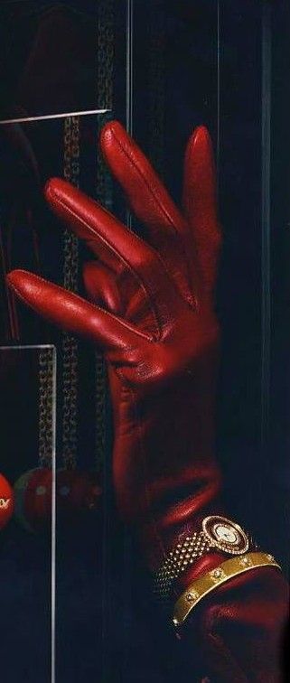 Gloves Aesthetic, Red Leather Gloves, Fashion Gloves, Red Gloves, Gloves Fashion, Simply Red, Vintage Gloves, Wearing Red, Shades Of Red