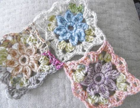 Crochet Aphgans, Lacy Granny Square, Patchwork Crochet, Lacy Crochet, Magic Crochet, Up Date, Crochet Blanket Designs, Crochet Motif Patterns, Crochet Blocks