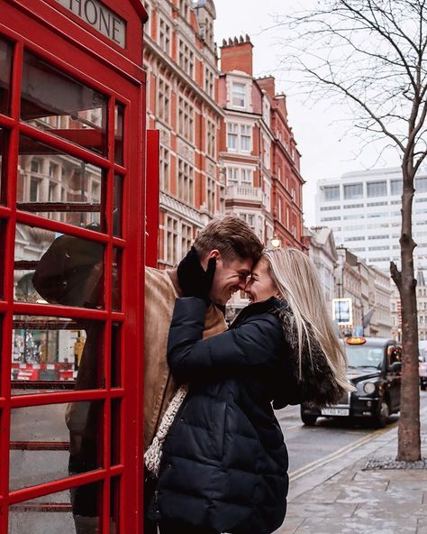 London Photo Ideas, London Telephone Booth, London Phone Booth, London Couple, Photoshoot London, London Photoshoot, London Bucket List, London Aesthetic, London Pictures