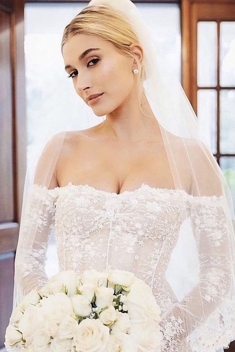 Bieber Wedding, Hailey Bieber Wedding, Famous Wedding Dress Designers, Celebrity Wedding Dresses, Wedding Dresses Vera Wang, Team Bride, Wedding Hair And Makeup, Wedding Beauty, Hailey Bieber