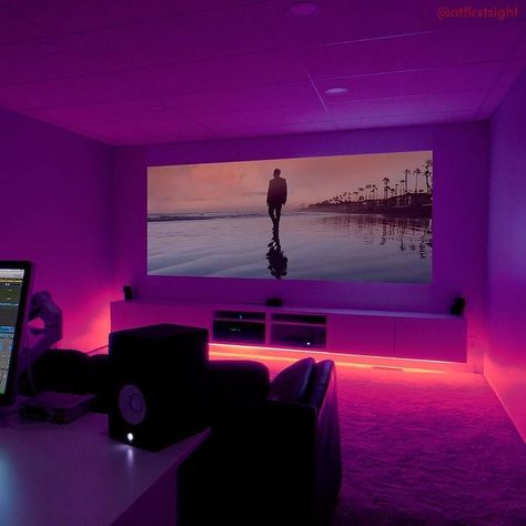 Led Ambient Lighting, Led Lights Apartment, Led Living Room Ideas, Led Living Room, Led Room, Led House, At Home Movie Theater, Home Theater Rooms, Led Stripes