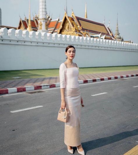 Thailand Dress Modern, Thai Outfits Modern, Thailand Clothes, Thai Outfits, Thai Modern, Krystal Jung Fashion, Kimmy Kimberley, Modern Filipiniana Dress, Thailand Dress