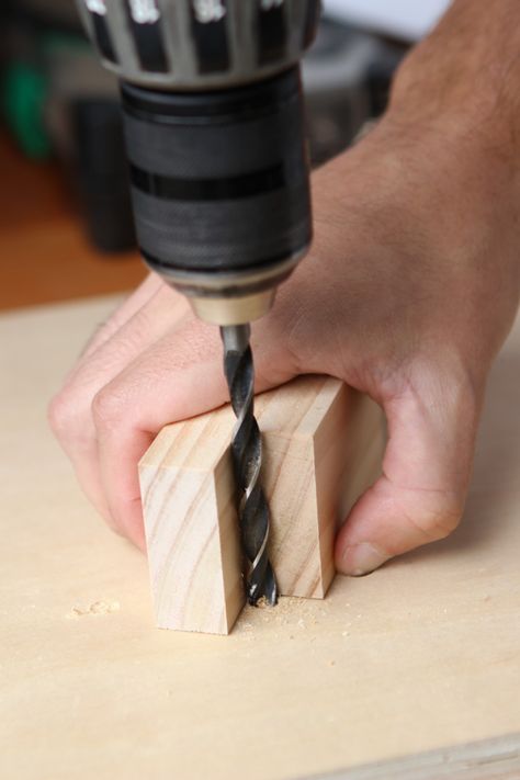 Diy Crafts For Men, Crafts For Men, Woodworking Ideas To Sell, Drill Jig, Woodworking Jig Plans, Jigsaw Projects, Woodworking Jigsaw, Woodworking Jig, Drill Guide