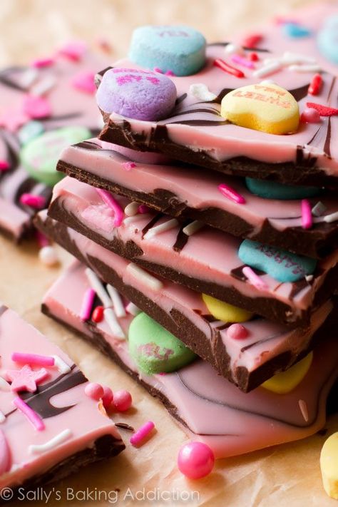 Sweet, Savory & Cocktails Too...50 Valentine's Day Recipes - Jacquelynne Steves White Chocolate Bark, Lunchbox Treats, Candy Bark, Sally's Baking, Valentines Day Chocolates, Ghirardelli Chocolate, Bark Recipe, Chocolate Bark, Valentines Day Treats