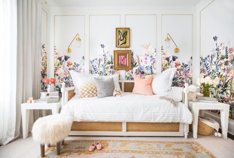 Read More: https://www.stylemepretty.com/living/2019/10/30/secret-garden-floral-inspired-nursery/ Bohemian Girls Room, Secret Garden Nursery, Marie Flanigan Interiors, Nursery Design Girl, Marie Flanigan, Design Hall, Modern Luxury Interior, Girl Bedroom Designs, Garden Bedroom