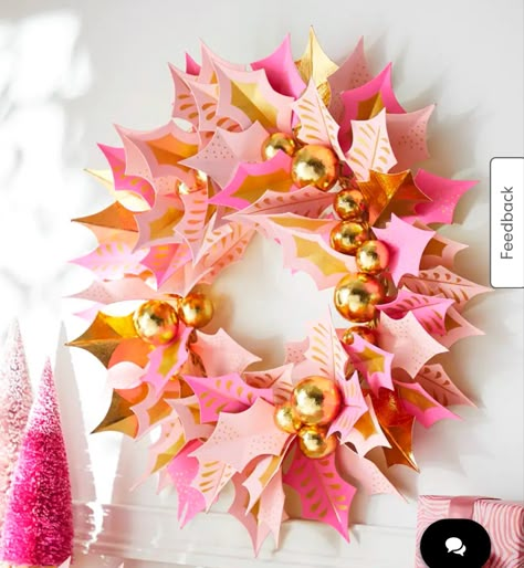 Holiday Door Wreaths, Contest Ideas, Christmas Tree Images, Holly Christmas, Adornos Halloween, Fun Ornaments, Snowman Christmas Ornaments, Christmas Door Wreaths, Pink Christmas Decorations