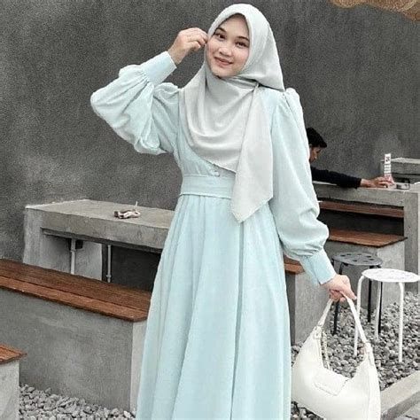 Check Gamis Remaja Simple Terbaru 2019. Numerous images on post associated with the Gamis Remaja Simple Terbaru 2019 can be utilized as your point of reference. Below, you will find some additional pictures related to the Gamis Remaja Simple Terbaru 2019.