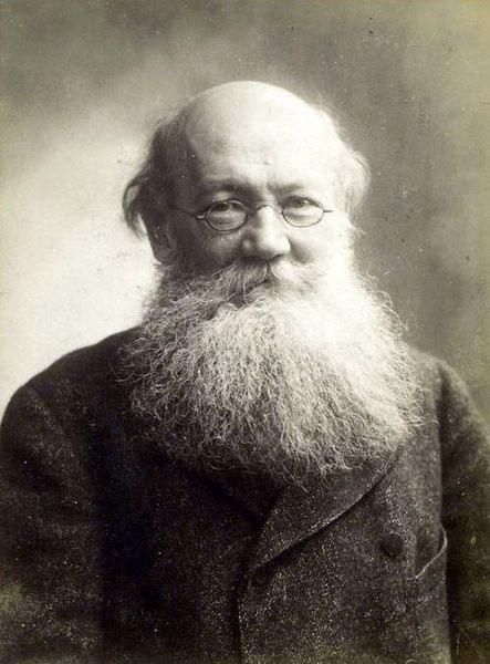 Darwin’s publication of On the Origin of Species sparked major battles. The most famous may have been between science and religion, but there were... Peter Kropotkin, Guy Debord, Anarcho Communism, Cradle Of Civilization, Russian Revolution, Charles Darwin, Philosophers, Profile Photo, Einstein