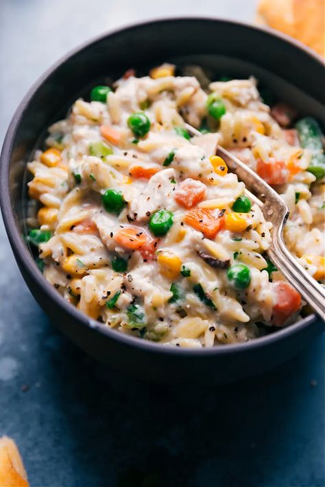 Chicken Pot Pie Pasta (ONE Pot!) | Chelsea's Messy Apron Chicken Pot Pie Pasta, Pot Pie Pasta, Creamy Orzo Pasta, Pasta One Pot, One Pot Orzo, Healthy Chicken Pot Pie, Creamy Chicken Pot Pie, Chicken Pot Pie Casserole, Chelsea's Messy Apron