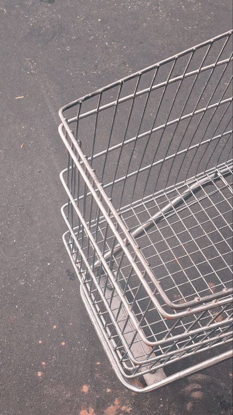 Shopping Trolley Aesthetic, Trolley Aesthetic, Iconic Wallpaper, Shopping Trolley, Create Ads, Chill Photos, Retro Ads, Instagram My Story, Minimalist Photography